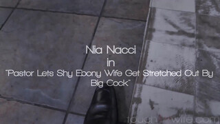 Nia Nacci imádja a fehér hímvesszőt