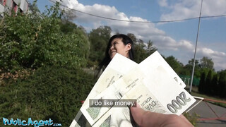 Ázsiai fullos mami pénzért reszel