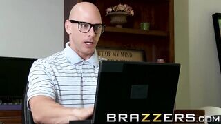Joslyn James imádja a méretes falloszt
