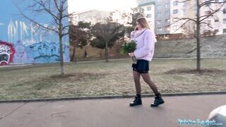 20 éves termetes cicis lakótelepi világos szőke tini pénzért szexel
