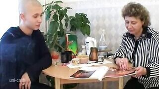 Magányos feleség és a tini csávó