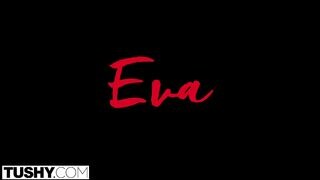 Eva Lovia a szőrös punás tini