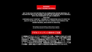 Termetes cickós japán tini csaj