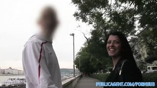 Magyar amatőr tini bige pénzért kupakol