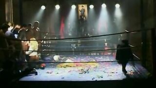 Michelle Wild hancúrozik a ringben