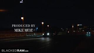 Morgan Rain imádja az óriás péniszt