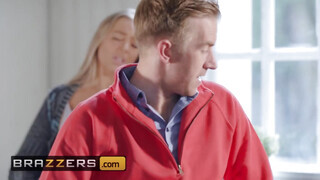 Brazzers - Petite Princess Eve és termetes dákó