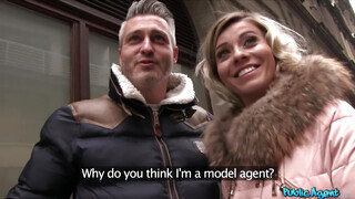 Public Agent - Vicky Love más csávó farkán lovagol