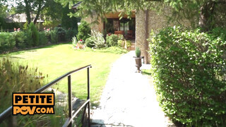 Its POV - Fiatal tini bige popsiba rakva