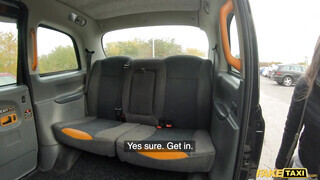 Fake Taxi - Tini nőci és a óriási taxis dákó