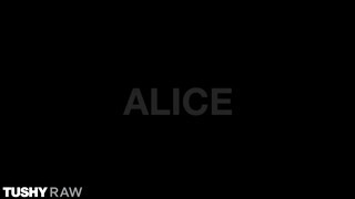 TUSHYRAW - Alice Pink popsikája megkúrva