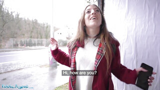 Public Agent - Fiatal maca a pornó ügynőkkel baszik