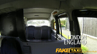 FakeTaxi - méretes popós csajszi kettyinteni akar