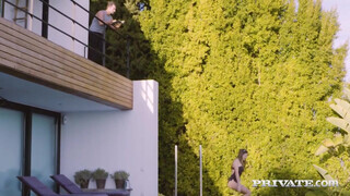 Private.com - Talia Mint a szomszéd csávóval kefél