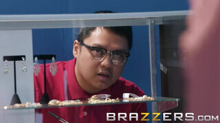 Brazzers - Whitney Wright gigászi popsija megkúrelva