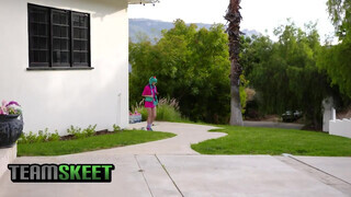 Jessie Saint a cosplayes tini nőci - TeamSkeet