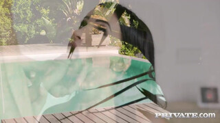 Private com - Alyssia Kent a szexi román milf