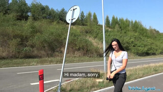 Gigantikus didkós tini csaj pénzért dug - Public Agent