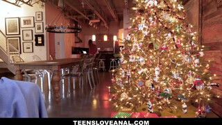 TeensLoveanal - Jillian Janson karácsonyi ajándéka