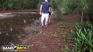 BANGBROS - Kendra Lust a szenvedélyes csöcsös milf