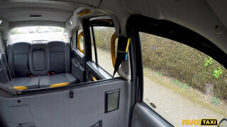Fake Taxi - Ava Austen hátsó nyílásba kurelva