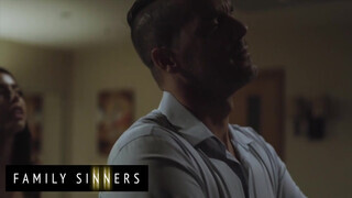 Family Sinners - Rachel Rivers a nevelő a bige