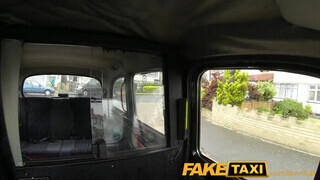 FakeTaxi - egy csinos irodista csajszi