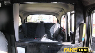 Fake Taxi  - ez a szuka csak a kőkemény hímtagot imádja