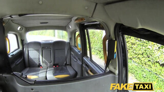 Fake Taxi - Eva Johnson kedveli a gigantikus fügyit