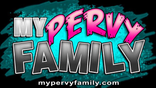 My pervy family - egy világos szőke vadító a rokonom