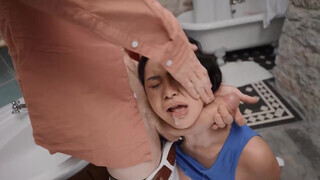 Brazzers - Cherie Deville és Codi Vore édeshármasban kefélnek