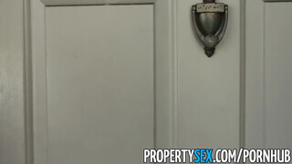 PropertySex - vonzó világos szőke ingatlanos nőci