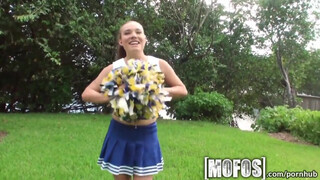 Mofos - Tiff Bannister a cuki drukker csajszika