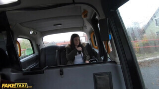 Fake Taxi - Little Eliss a óriási tőgyes tini