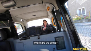 Fake Taxi - Kitetovált olasz csajszika megkefélve