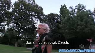PublicAgent - leszbikus pipi hagyja magát megbaszni