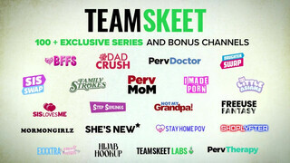 TeamSkeet - a kerek gigászi csöcseimre engedheted ha szeretnéd !