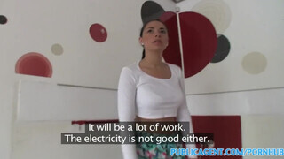 PublicAgent - angol pipi is belemegy a pénzért baszásba