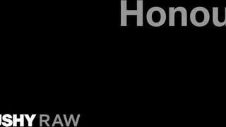 TUSHYRAW - Honour óriási popójába betolják a brét