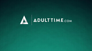 21 SEXTREME - Daphne Klyde a cuki tini csajszi