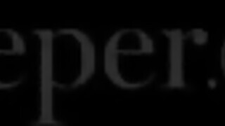 Deeper - Queenie a vonzó gigászi kannás milf