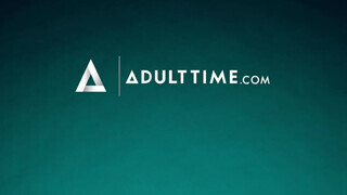 21 SEXTURY - Monika Fox megkettyintve punciba és ánuszba is