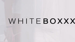 WHITEBOXXX - Monika Benz és Sabrisse nyaldossák egymás punciját
