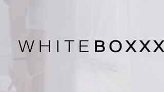 WhiteBoxxx - Vika Lita élvezi ha szopkodják