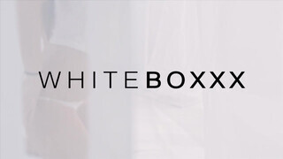WHITEBOXXX - Eveline Dellai popó lyukba kurelva