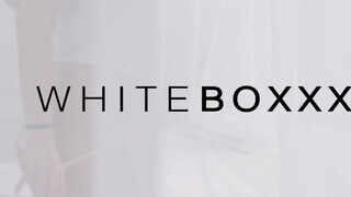 WhiteBoxxx - Mia Split a hajlékony orosz szuka