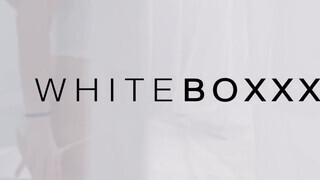WhiteBoxxx - Luna Corazon a bűbájos latina bige