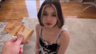Cutie Kim pénzért kupakol