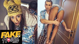 Fake Hostel Porn - Cassie Del Isla a bájos turista bige