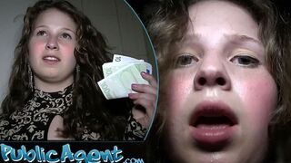 18 éves csajszi legelső beleélvezése